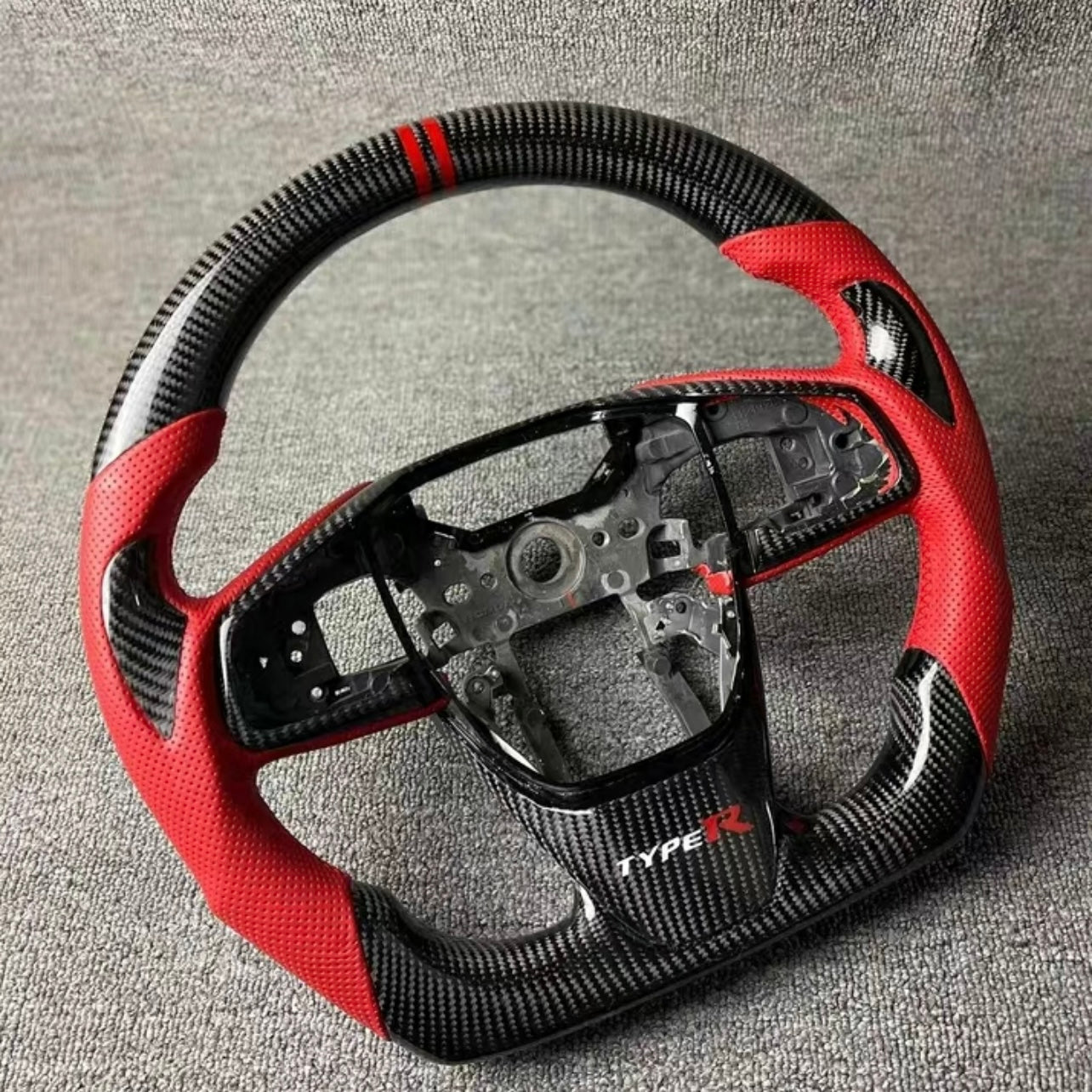 Volante de fibra de carbono personalizado estilo B