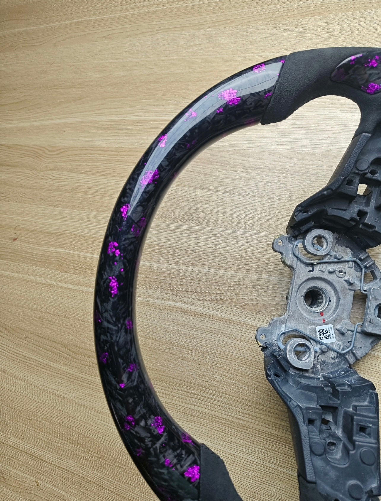 Volante de fibra de carbono personalizado estilo M