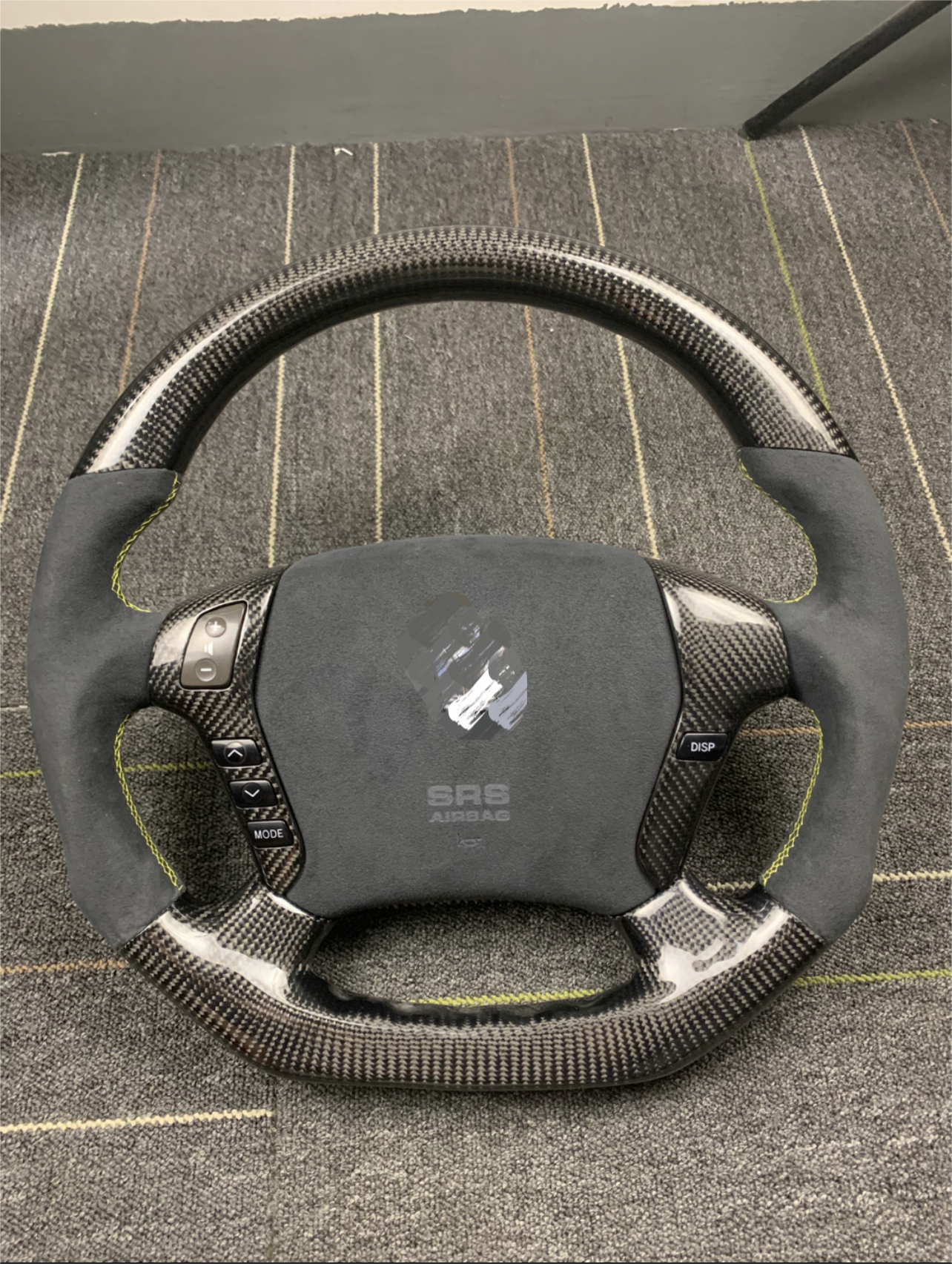 Personalised carbon fibre steering wheel style H