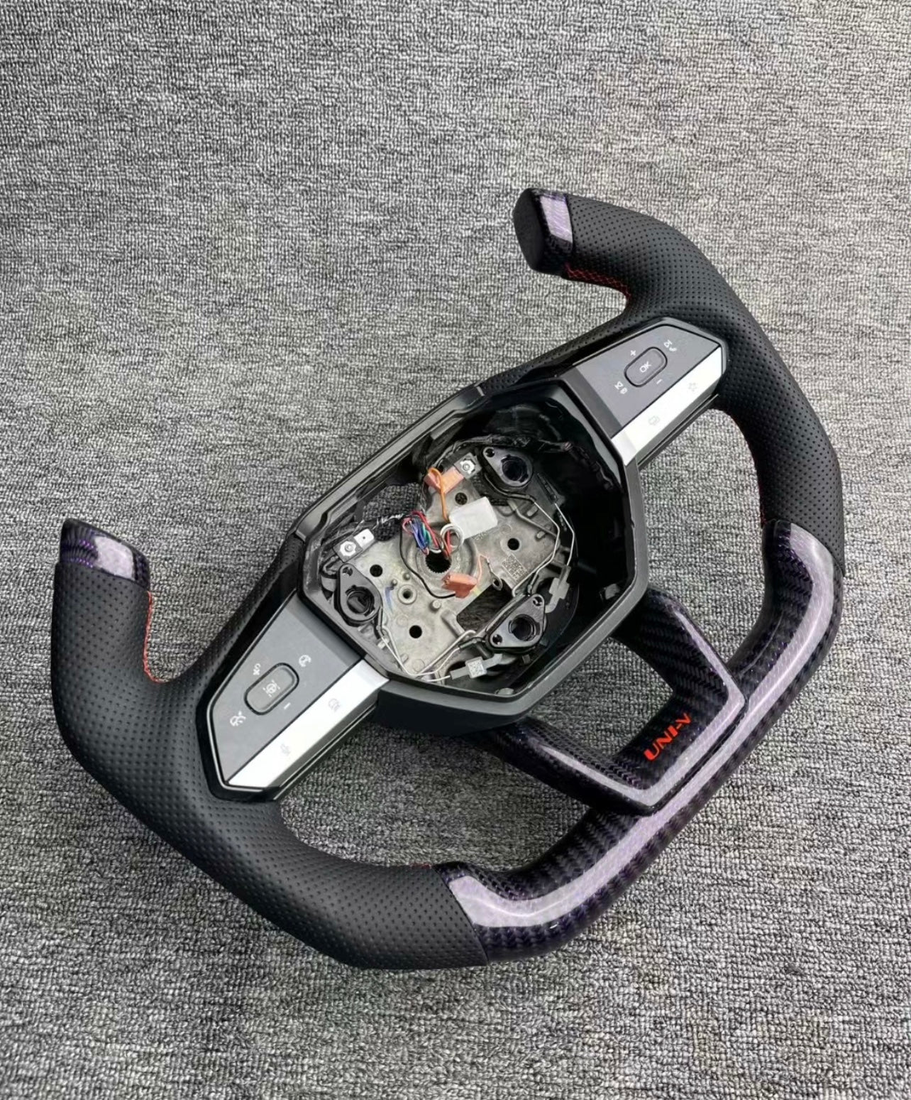 Personalised carbon fibre steering wheel style I